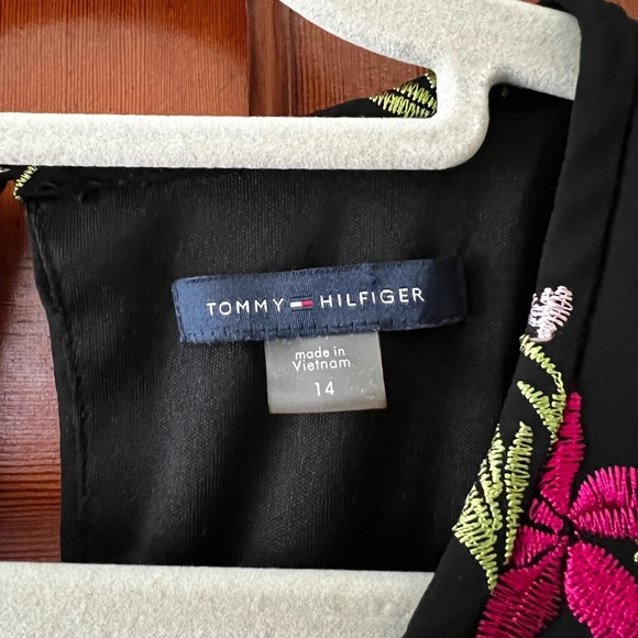 Tommy Hilfiger Black Floral Embroidered Dress Midi Cocktail Party Work Wear Boho - Picture 3 of 11